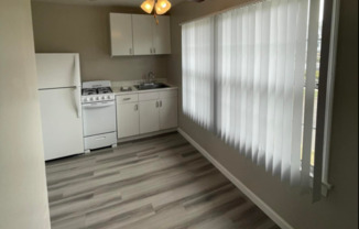 Studio, 1 bath, 312 sqft, $1,895, Unit 28