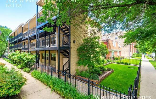 1922 W Pratt Blvd Apt.
