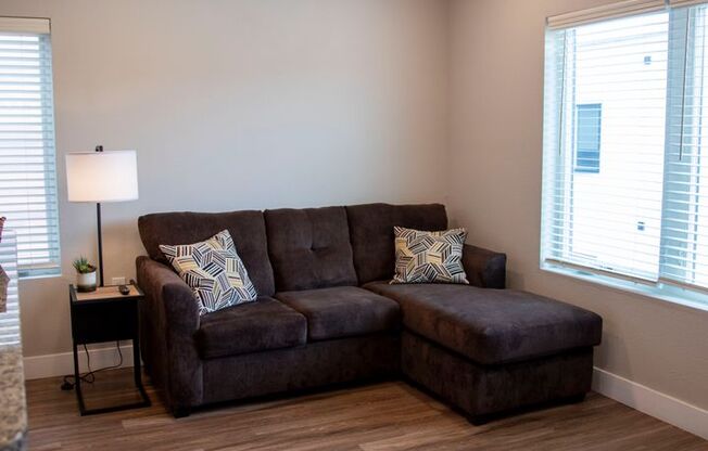 2 beds, 2 baths, $1,950