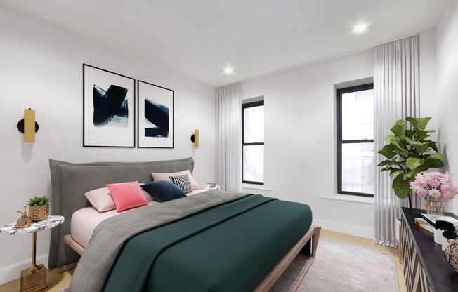 236 W 10th St