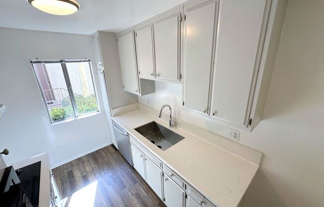 1 bed, 1 bath, 750 sqft, $2,195, Unit 111