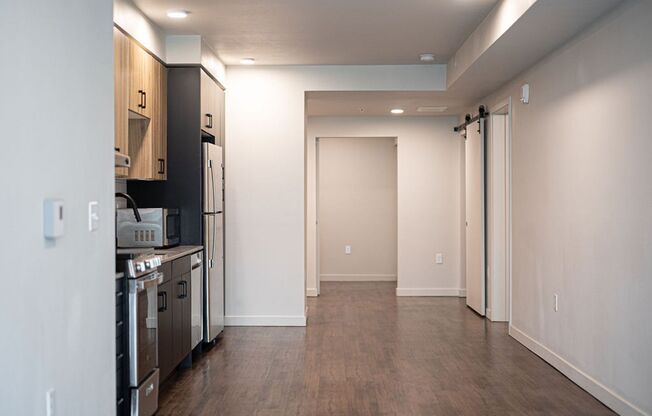 2 beds, 1 bath, 660 sqft, $2,850, Unit 311