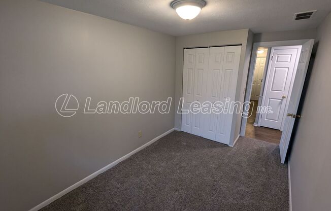 3 beds, 1 bath, $1,295