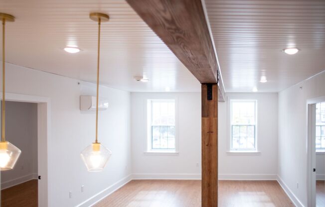 212 W 9th 8049 Master Tenant