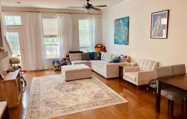 5023 PARKVIEW