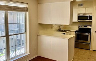 4303 Buena Vista St