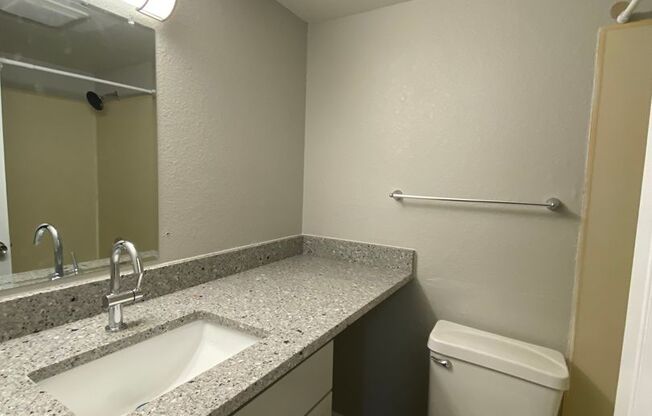 2 beds, 1 bath, 687 sqft, $2,095, Unit C304
