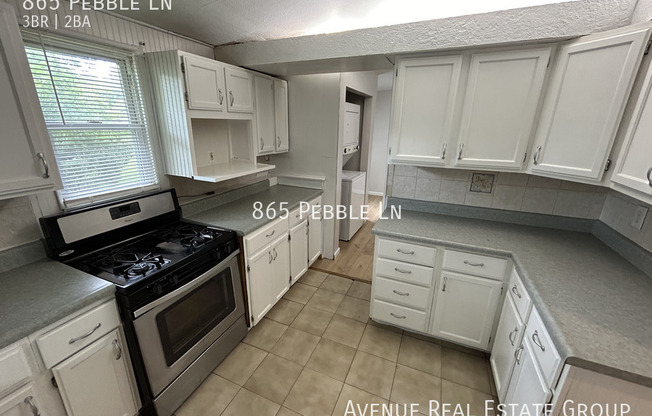 3 beds, 2 baths, 1,215 sqft, $1,475