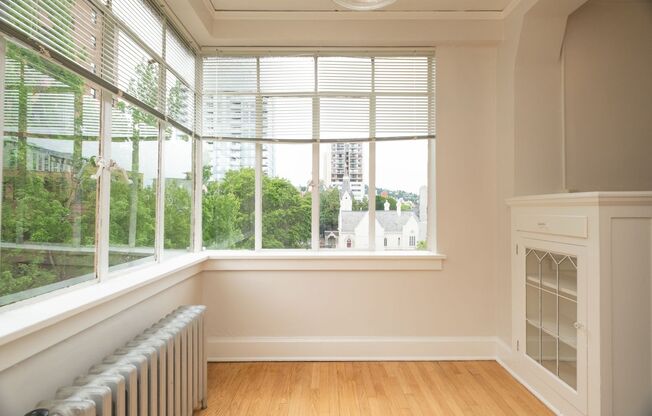 1 bed, 1 bath, 550 sqft, $1,550, Unit 708