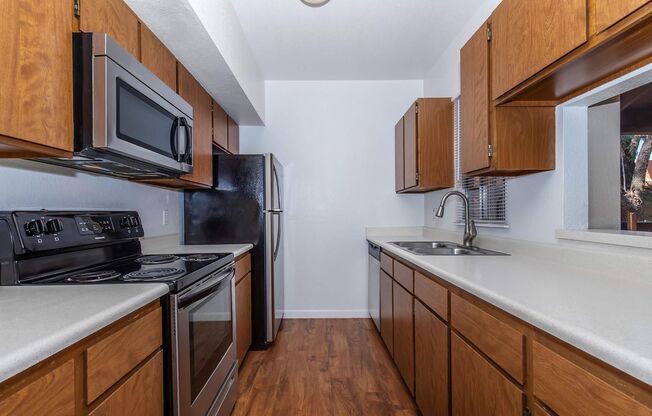 1 bed, 1 bath, 670 sqft, $999, Unit 651