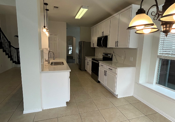 412 CYPRESS HL DR