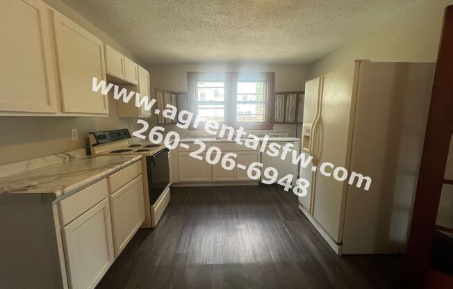 3 beds, 1 bath, $925