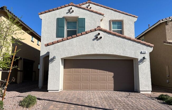 beautiful 3 bedroom 2 and half bath home is located in the Symmetry Bay Cadence community