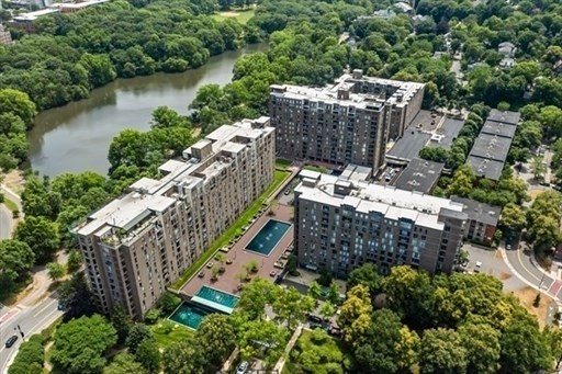 1 bed, 1 bath, 870 sqft, $2,800, Unit 307