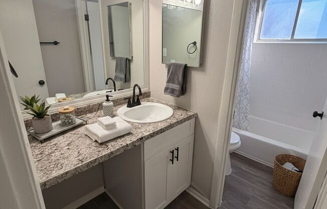 Welcome to Your Peaceful Retreat – Skye At East Lake