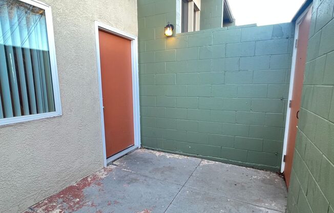 1 bed, 1 bath, 700 sqft, $800, Unit Unit 17