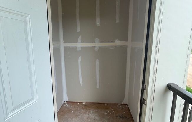 1 bed, 1 bath, 725 sqft, $890, Unit 622