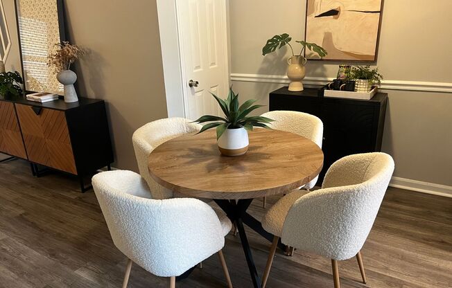 2 beds, 1.5 baths, 1,300 sqft, $1,599, Unit 8145B