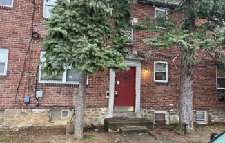712 Chester Pike