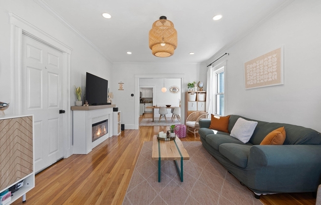 29 MANSFIELD ST