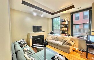 2 beds, 2 baths, $3,250, Unit 506