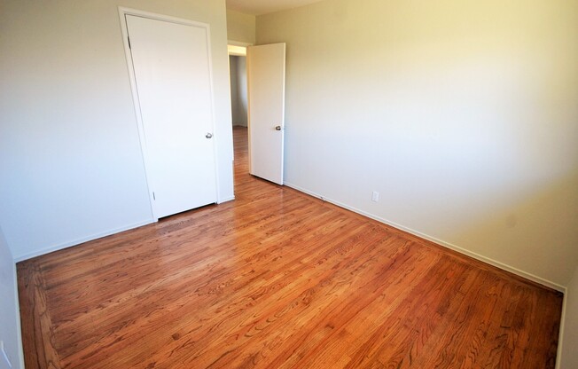 1017 to 1019 Annapolis Dr.