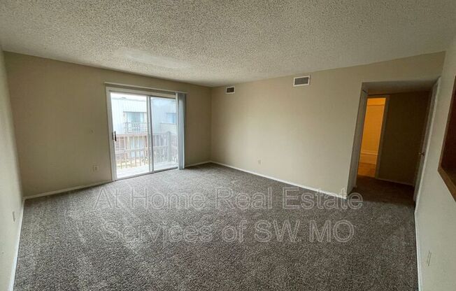933 S. Wildan