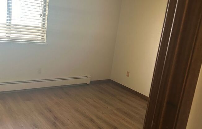 2 beds, 1 bath, 880 sqft, $775, Unit 3455-08