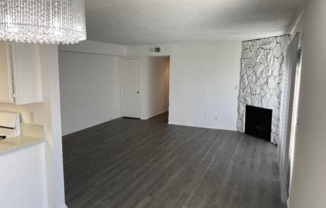 2 beds, 2 baths, $2,338, Unit 107