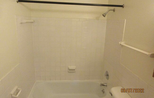 Available September 2025 Large 2 BD 1.5 Bath - Free heat, water, parking -