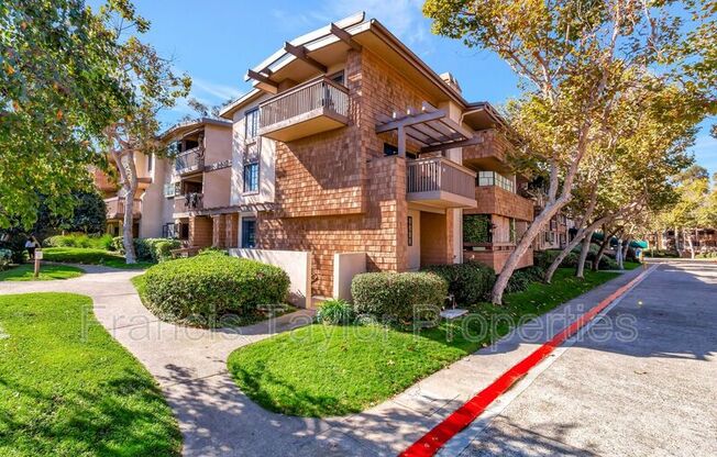 8840 Villa La Jolla Dr. #317
