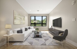 70 LEO BIRMINGHAM PKWY