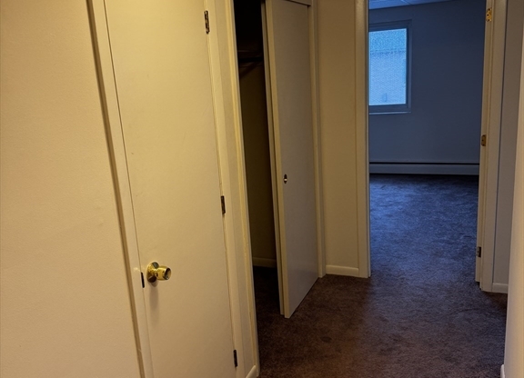 1 bed, 1 bath, 600 sqft, $1,850, Unit 19