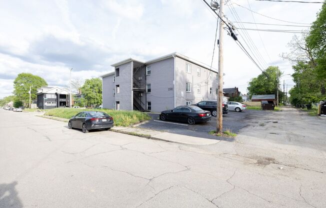 2 beds, 1 bath, $930, Unit Unit 1D