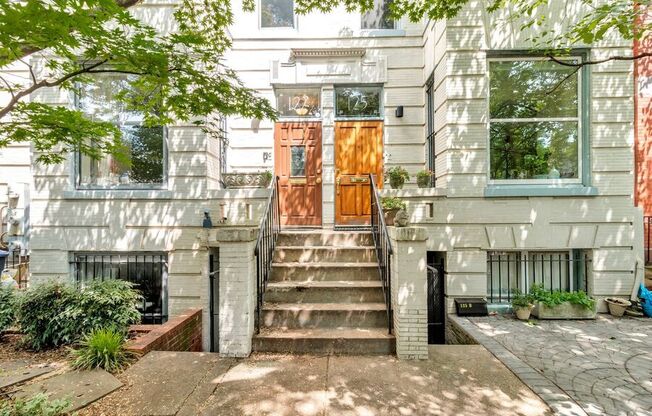 127 11th St. NE