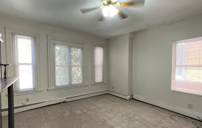 The Oak - 3227 Joe Hammer Sq