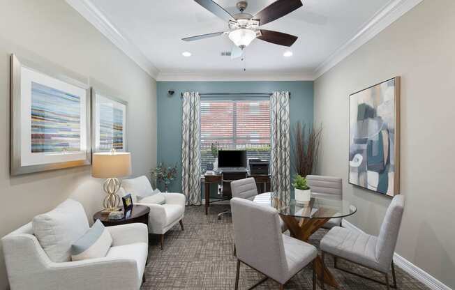 Living Room With Ceiling Fan at Orion McKinney, McKinney, TX, 75070