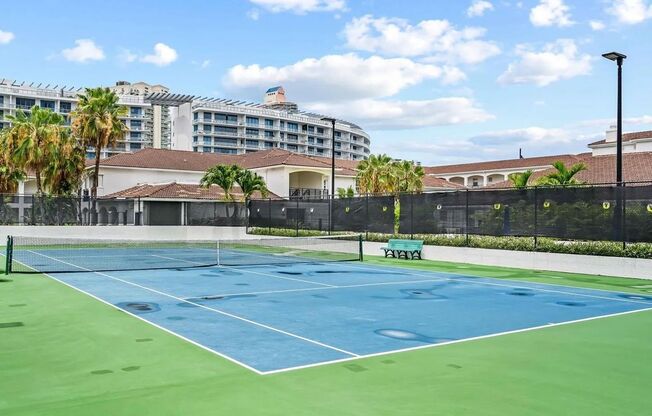 Gorgeous 2 bedroom 2 bath In Aventura on the Intercoastal