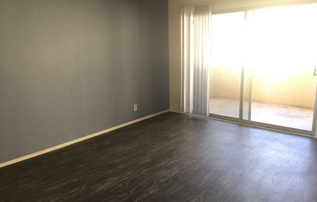 1 bed, 1 bath, 650 sqft, $1,900, Unit 505 E