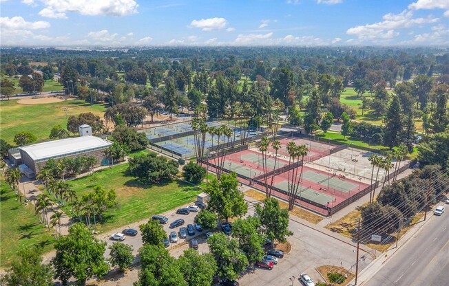 17000 BURBANK BLVD