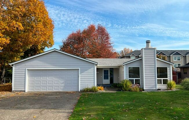 3Bd/2Ba Single Story House - Available to View!