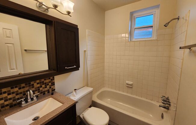 1 bed, 1 bath, $1,695