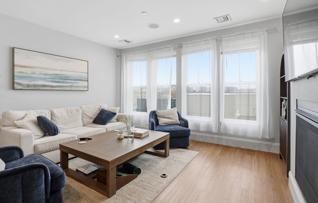 2 beds, 2 baths, 1,222 sqft, $4,950, Unit 27