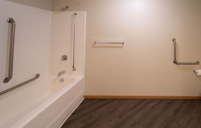 2 beds, 2 baths, 1,148 sqft, $1,495, Unit 3402110