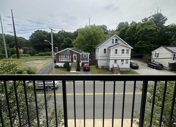 2 beds, 2 baths, 1,280 sqft, $2,800, Unit 201