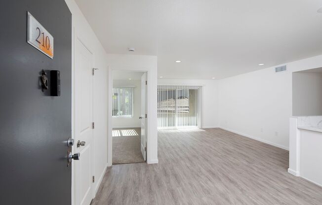 3 beds, 2 baths, 1,105 sqft, $3,295, Unit 210