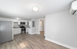 1 bed, 1 bath, $1,200, Unit Unit B