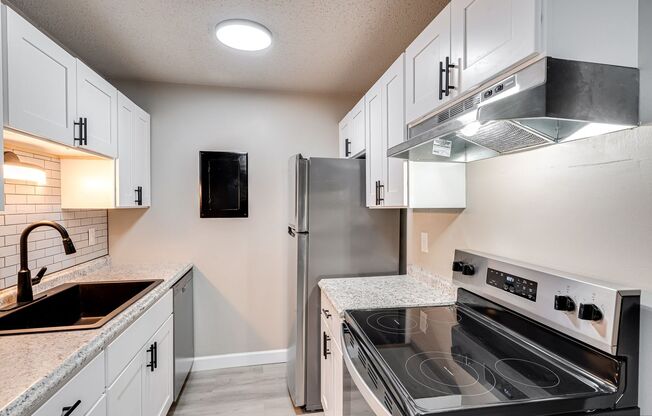 1 bed, 1 bath, 540 sqft, $999, Unit 2337 - 3B