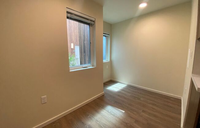 Studio, 1 bath, 175 sqft, $1,250, Unit 325-MFTE