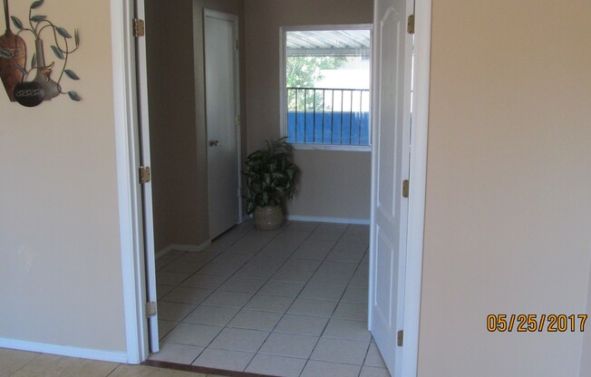 ASU AREA - REMODELED 5BR 2BA HOUSE SWIMMING POOL / AVAIL 7-1-25